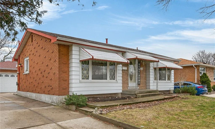 21 Bluebird Avenue