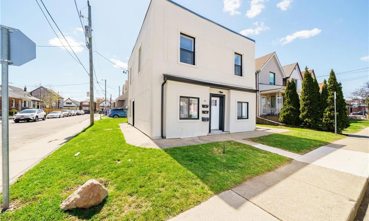 32 Britannia Avenue