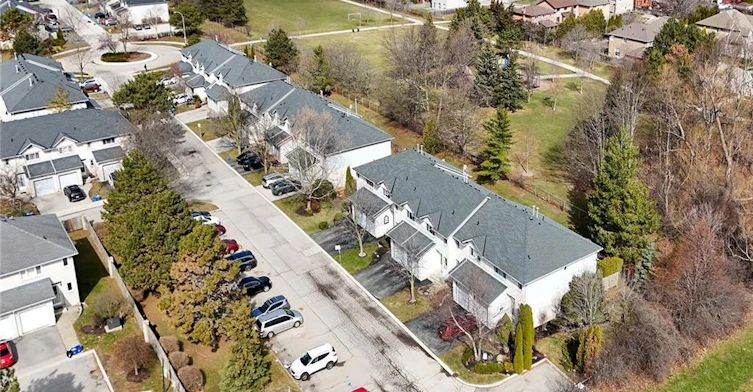 2 Royalwood Court, Hamilton, ON, L8E 4Z1 - 22