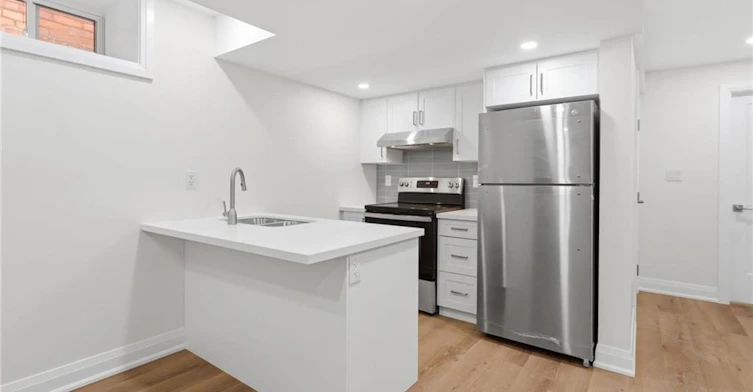 LOWER-187 Oak Avenue, Hamilton, ON, L8L 5M9 - 3