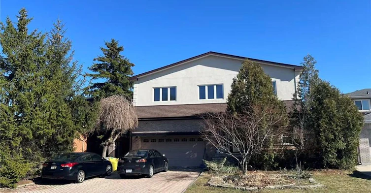 1-56 Skylark Drive, Hamilton, ON, L9A 4Y3