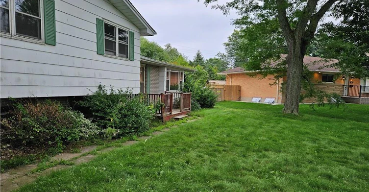 151 Seneca Court, Hamilton, ON, L9G 3C1 - 3