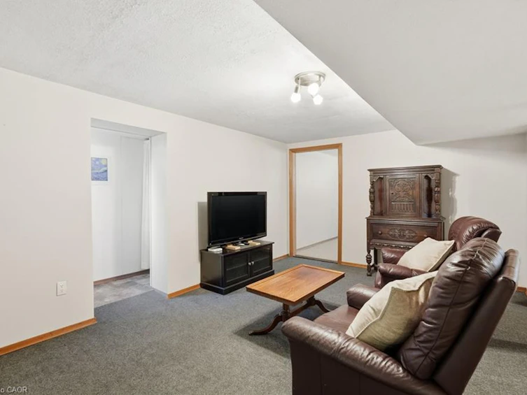 54 Nelson Street, Hamilton, ON, L0R 2H0 - 36