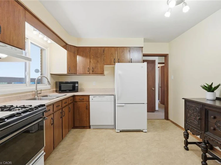 54 Nelson Street, Hamilton, ON, L0R 2H0 - 17