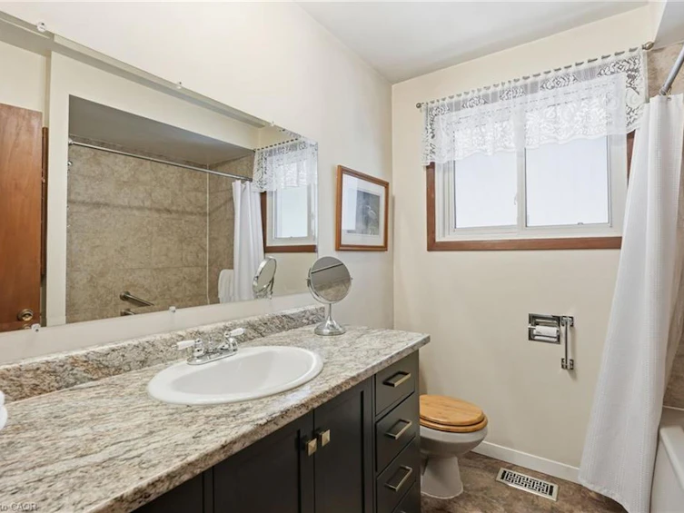 54 Nelson Street, Hamilton, ON, L0R 2H0 - 21