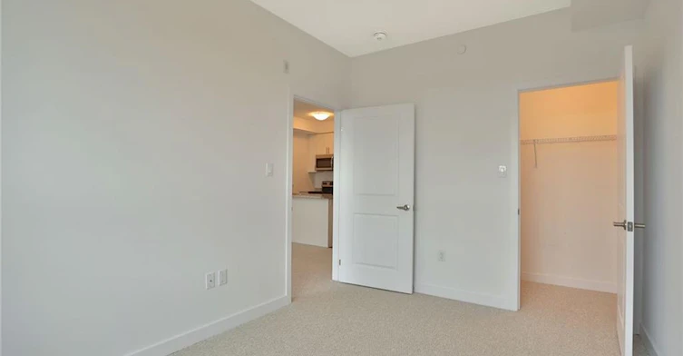 319-101 Shoreview Place, Hamilton, ON, L8E 0K2 - 14