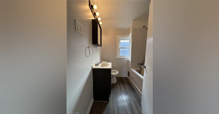 31 Mckinstry Street, Hamilton, ON, L8L 6C2 - 12