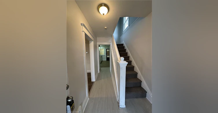 31 Mckinstry Street, Hamilton, ON, L8L 6C2 - 2