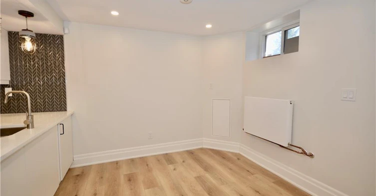 Lower-17 Inverness Avenue W, Hamilton, ON, L9C 1A1 - 7