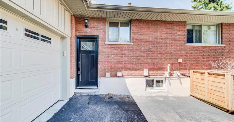 lower-213 Union Street E, Waterloo, ON, N2J 1C9 - 2