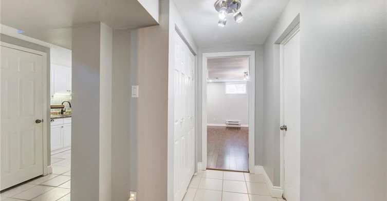 lower-213 Union Street E, Waterloo, ON, N2J 1C9 - 15