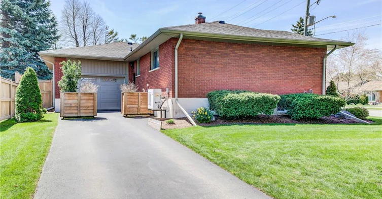 lower-213 Union Street E, Waterloo, ON, N2J 1C9