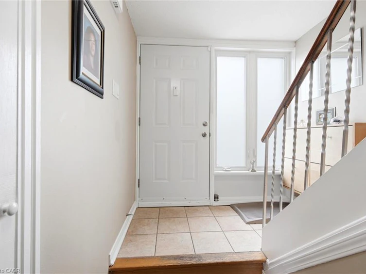147-3040 Constitution Boulevard, Mississauga, ON, L4Y 3X7 - 3