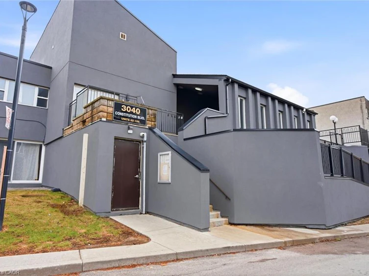 147-3040 Constitution Boulevard, Mississauga, ON, L4Y 3X7
