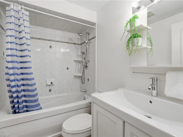 4-2252 Upper Middle Road, Burlington, ON, L7P 2Z9 - 25