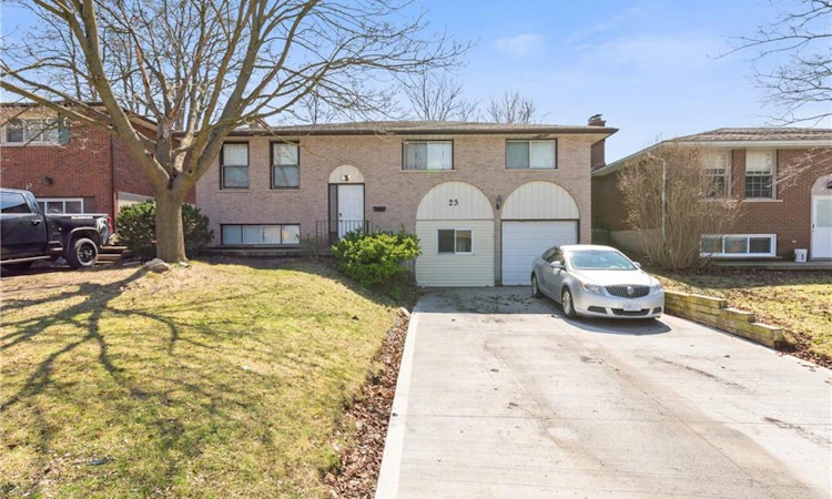 23 Amherst Drive