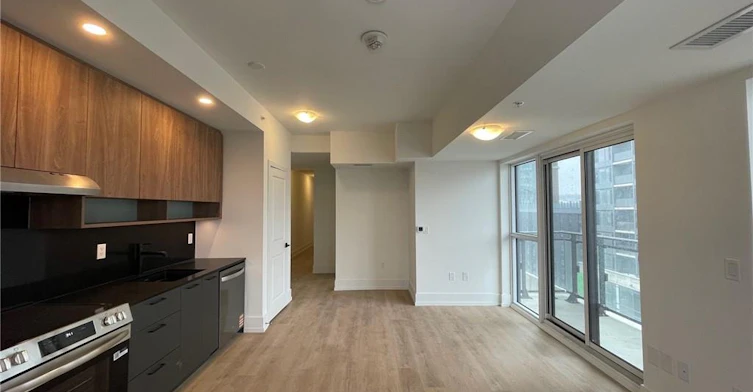 901-206 King Street W, Hamilton, ON, L8P 1A5 - 4