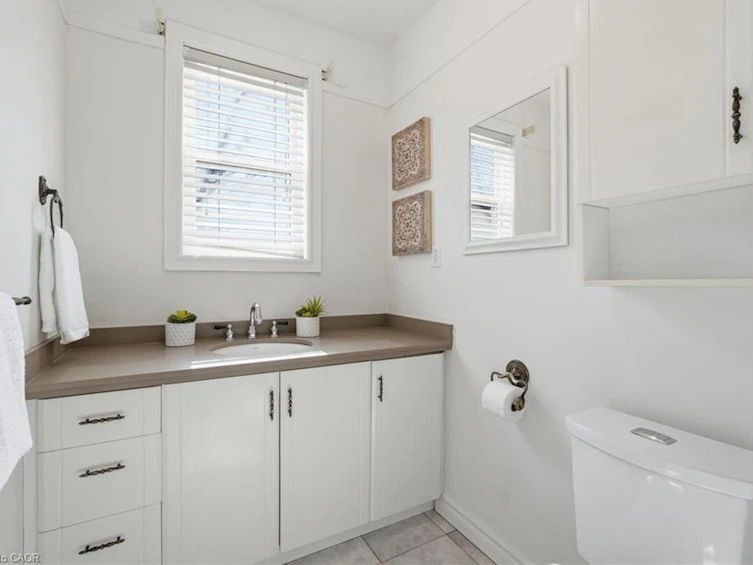 952 Danforth Avenue, Burlington, ON, L7T 1S8 - 22