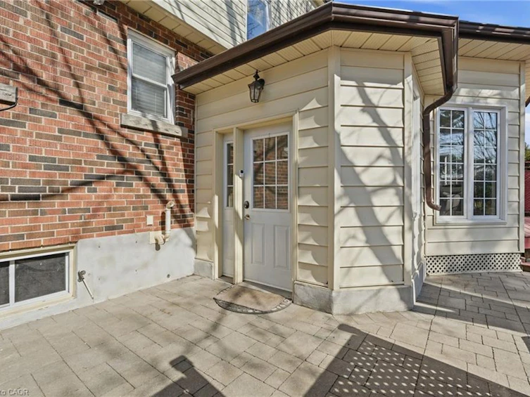 952 Danforth Avenue, Burlington, ON, L7T 1S8 - 40