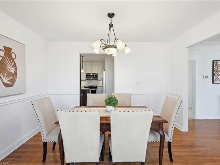 952 Danforth Avenue, Burlington, ON, L7T 1S8 - 9