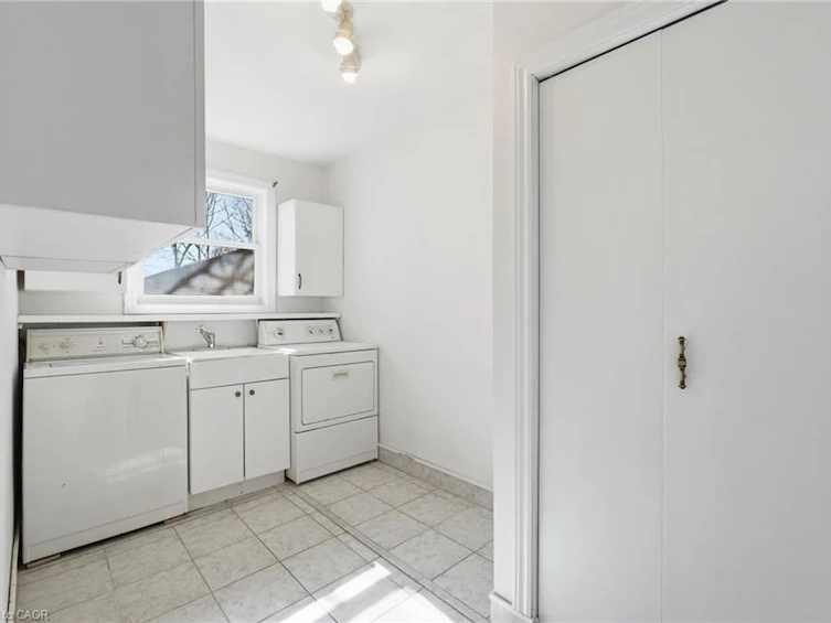 952 Danforth Avenue, Burlington, ON, L7T 1S8 - 23