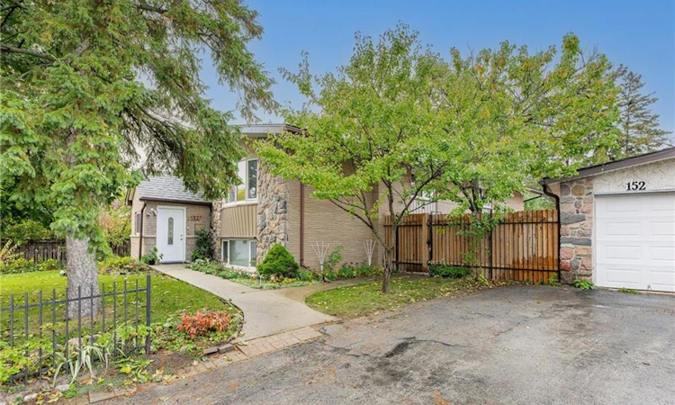 152 Kinzie Avenue