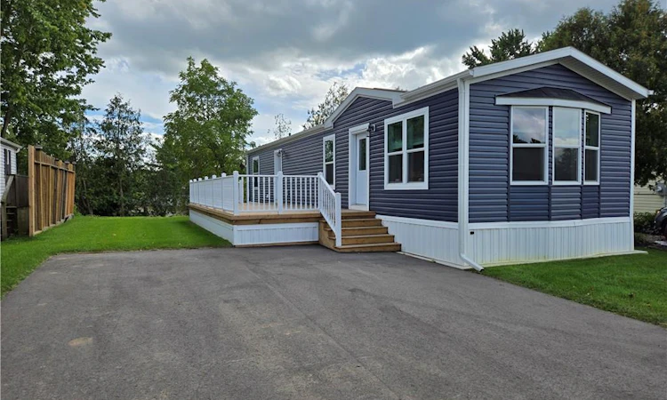 24 Macpherson Crescent