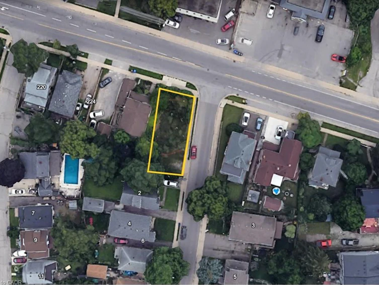 228 Queenston Street, St. Catharines, ON, L2P 2X1 - 2