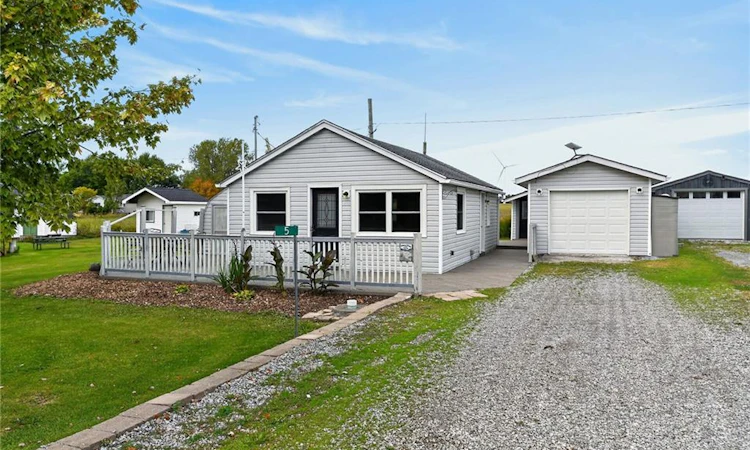 5 Willoway Lane