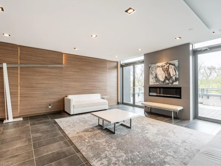 B418-5240 Dundas Street, Burlington, ON, L7L 0J6 - 22