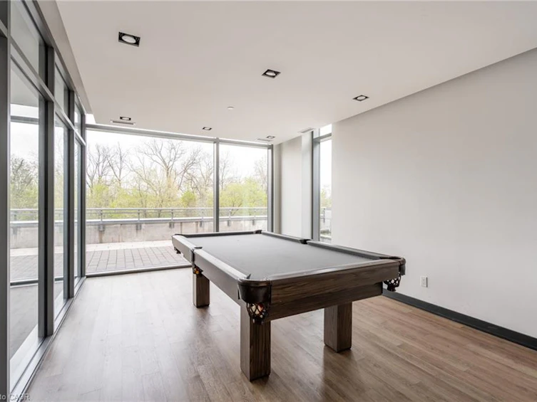 B418-5240 Dundas Street, Burlington, ON, L7L 0J6 - 23
