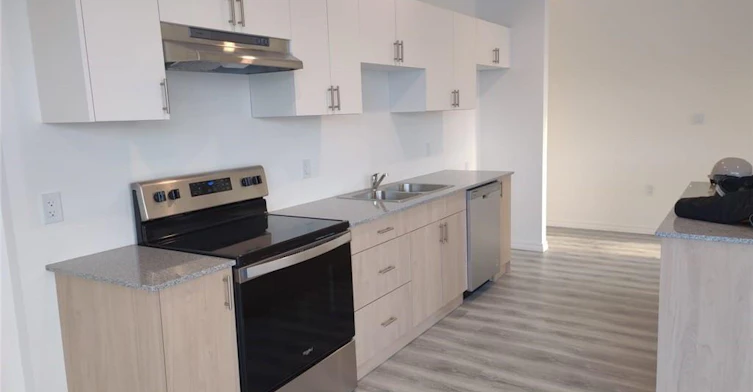1098 Paisley Road, Guelph, ON, N1K 0E3 - 2