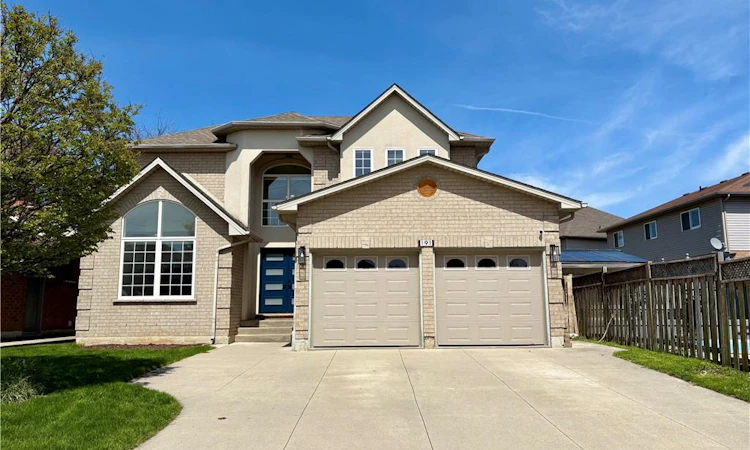 191 Hawkswood Trail