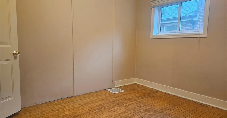35 Kingsmount Street N, Hamilton, ON, L8S 3L2 - 11