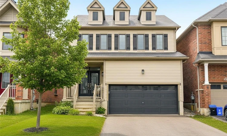 105 Larry Crescent