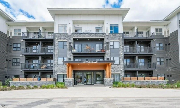 209-110 Fergus Avenue