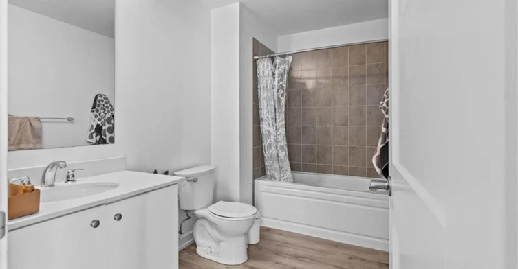 202-243 Northfield Drive E, Waterloo, ON, N2K 0H2 - 11