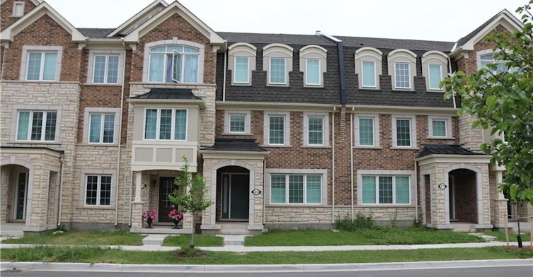 3076 Harebell Gate, Oakville, ON, L6M 0Y9