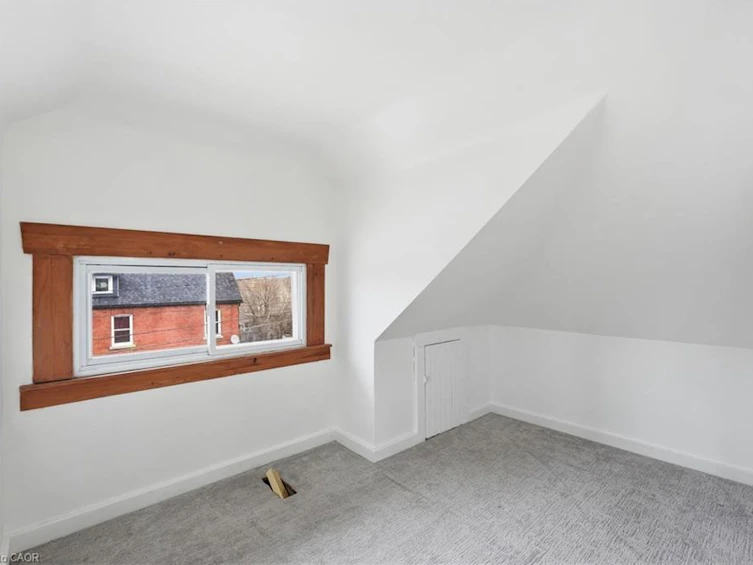 570 Cannon Street E, Hamilton, ON, L8L 2G4 - 28