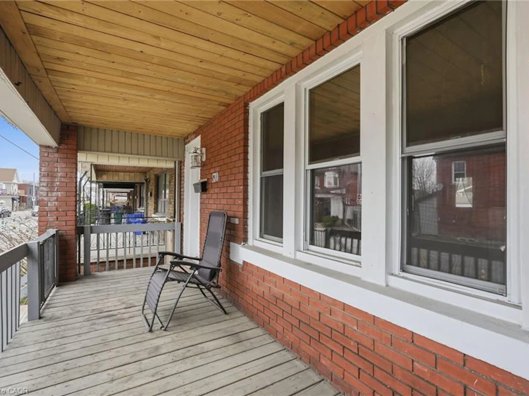 570 Cannon Street E, Hamilton, ON, L8L 2G4 - 2