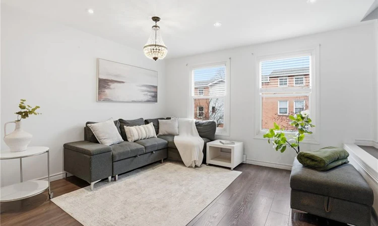 15-1255 Upper Gage Avenue