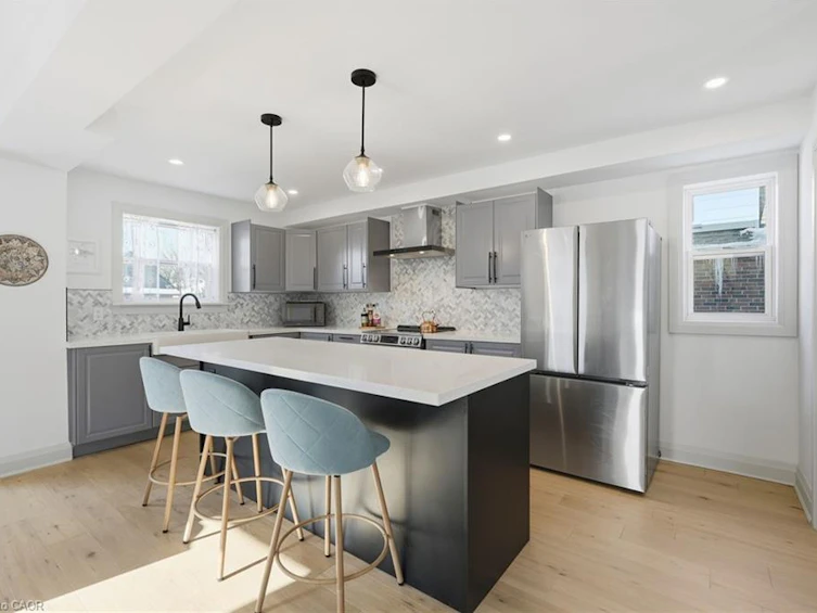 286 East 18th Street, Hamilton, ON, L9A 4P6 - 3