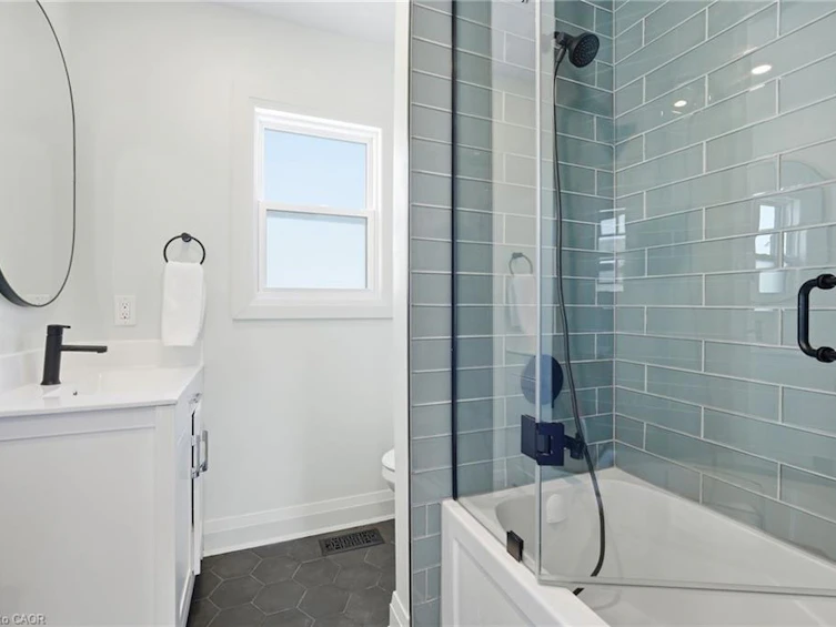 286 East 18th Street, Hamilton, ON, L9A 4P6 - 24