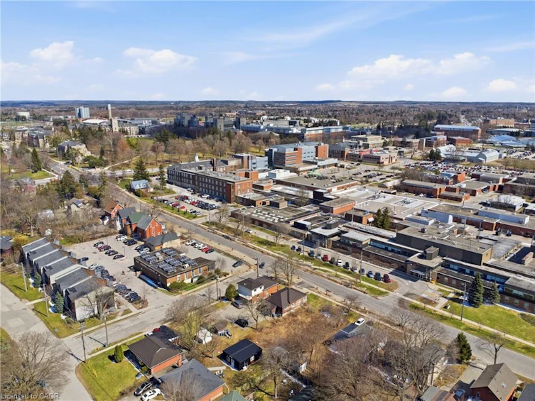 33 College Avenue W, Guelph, ON, N1G 1R8 - 9