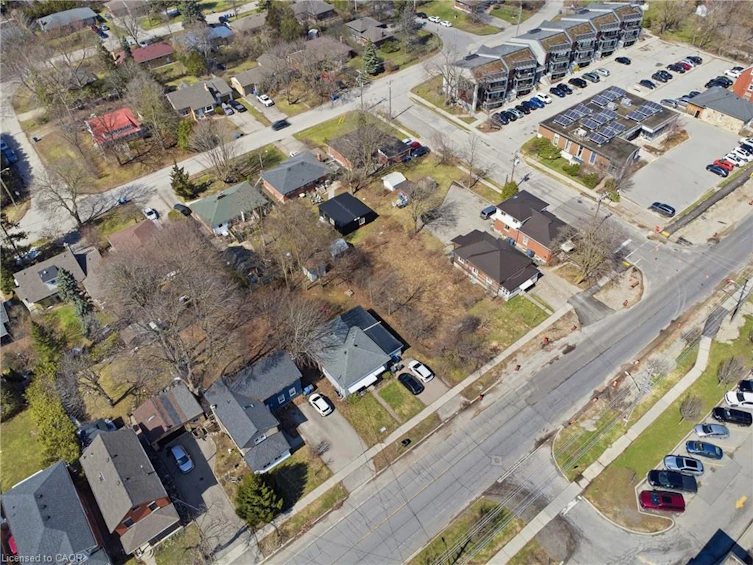 33 College Avenue W, Guelph, ON, N1G 1R8 - 14