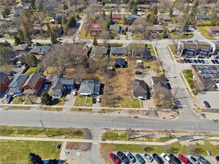 33 College Avenue W, Guelph, ON, N1G 1R8 - 15