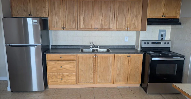 B616-468 Ottawa Street N, Hamilton, ON, L8H 4A6 - 3