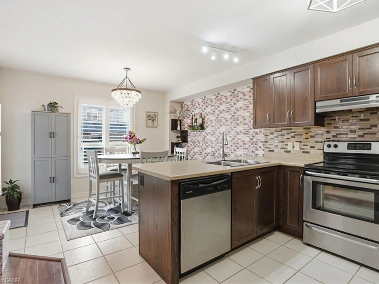 39 Butler Cove Road, Stratford, ON, N5A 0C8 - 11