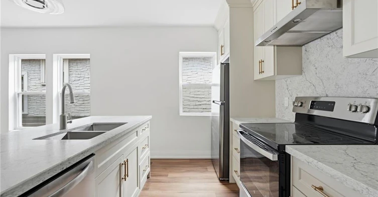 3-4876 Simcoe Street, Niagara Falls, ON, L2E 1V9 - 9