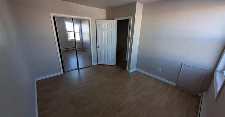 MAIN SIDE-250 Highland Road W, Hamilton, ON, L8J 3T7 - 8